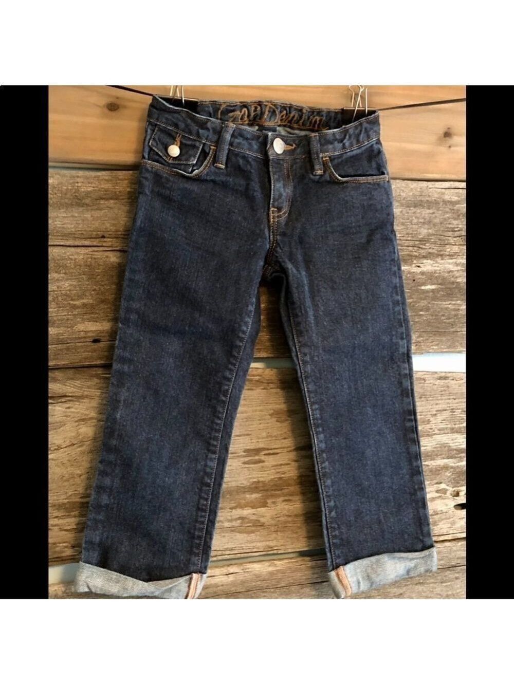 gap Denim Capri with rolled hem size 8